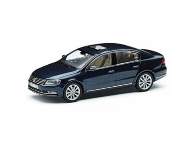 Модель автомобиля Volkswagen Passat Saloon, Scale 1:43, Blue